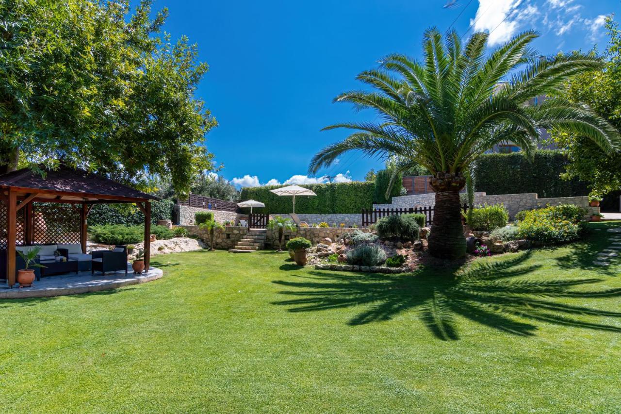 Alia Stone Villa-Ideal For Families-Heated Pool Νοχιά Εξωτερικό φωτογραφία