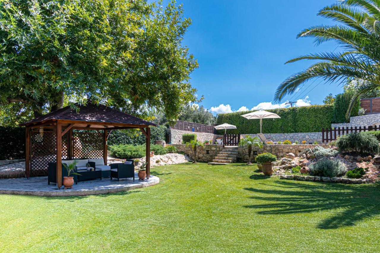 Alia Stone Villa-Ideal For Families-Heated Pool Νοχιά Εξωτερικό φωτογραφία