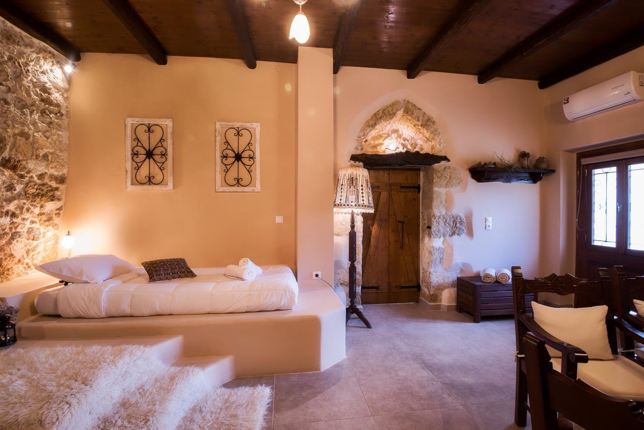 Alia Stone Villa-Ideal For Families-Heated Pool Νοχιά Εξωτερικό φωτογραφία