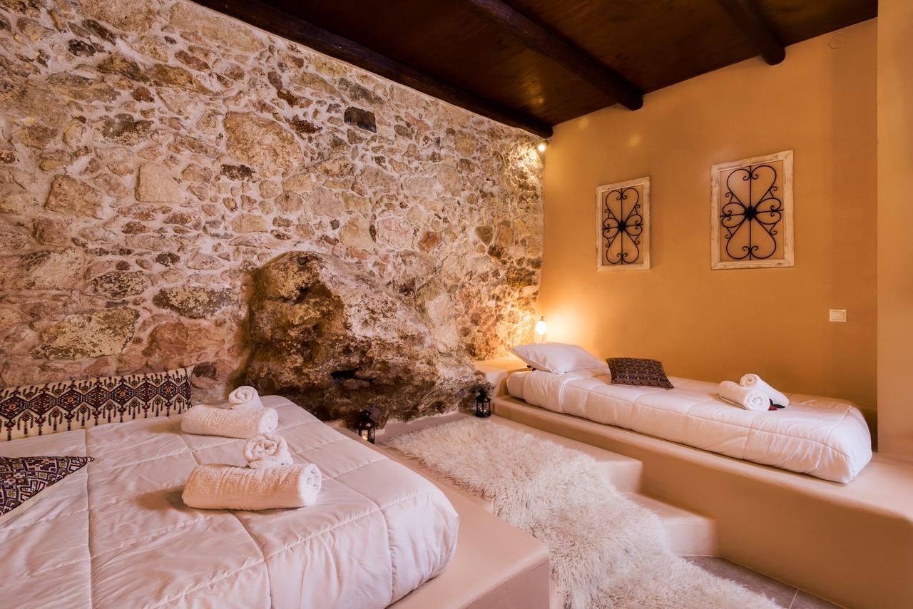 Alia Stone Villa-Ideal For Families-Heated Pool Νοχιά Εξωτερικό φωτογραφία