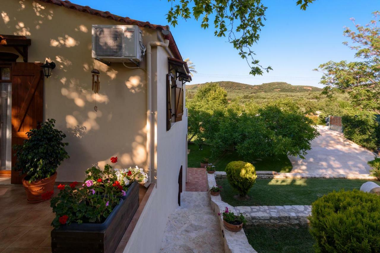 Alia Stone Villa-Ideal For Families-Heated Pool Νοχιά Εξωτερικό φωτογραφία
