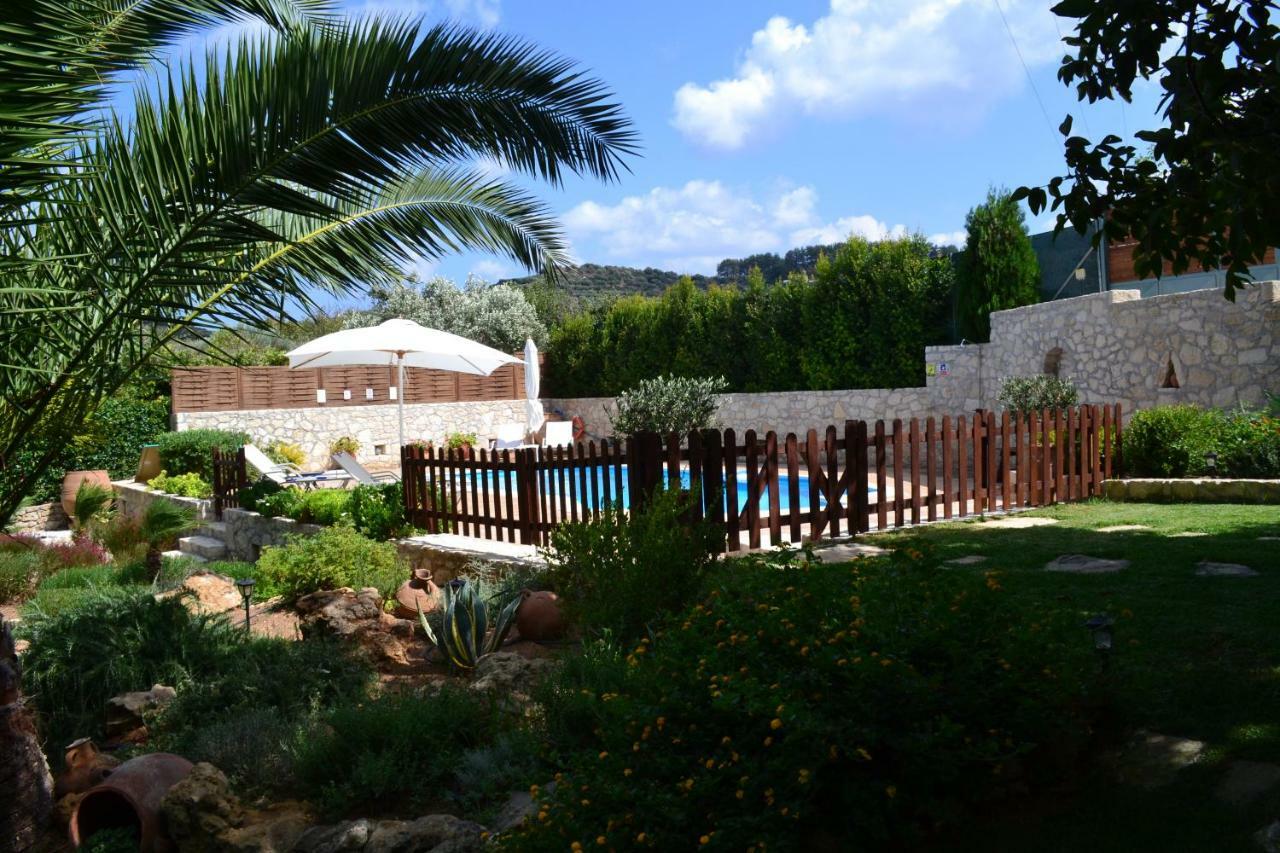 Alia Stone Villa-Ideal For Families-Heated Pool Νοχιά Εξωτερικό φωτογραφία